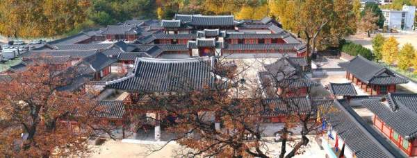 華城行宮為當年朝鮮正祖大王所建立的行宮,現正進行復原工程。(相片來源: 水原市旅遊局 ) 水原